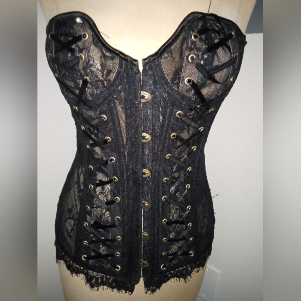 ADORE ME NWT Bustier/Corset Black Lace and Satin